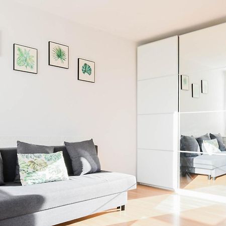 15 Min Stare Miasto D&A Apartments Darwina Warsaw Exterior photo